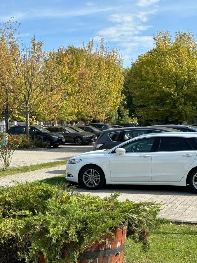 Hotel Marina Port Balatonkenese Dış mekan fotoğraf