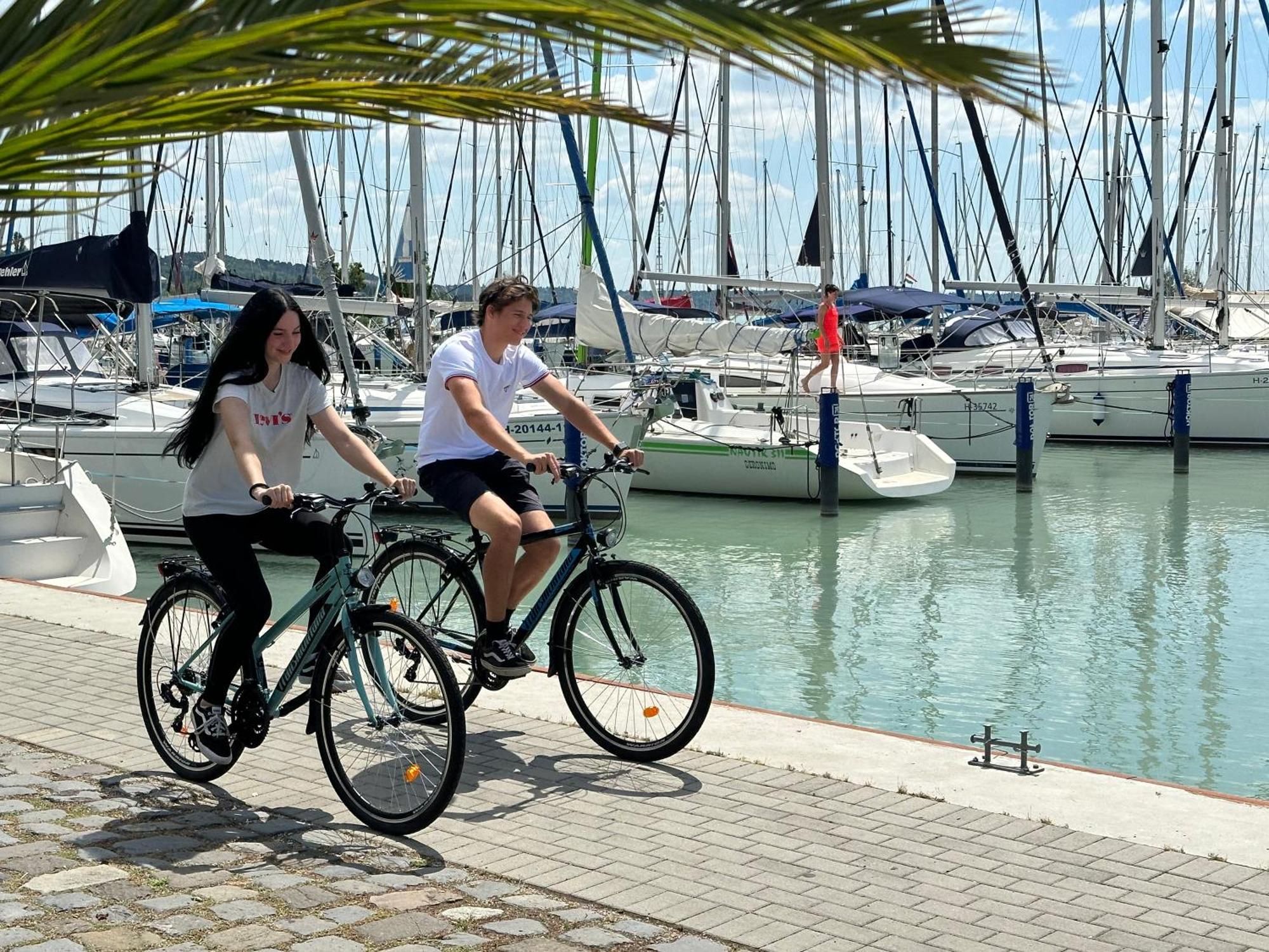 Hotel Marina Port Balatonkenese Dış mekan fotoğraf