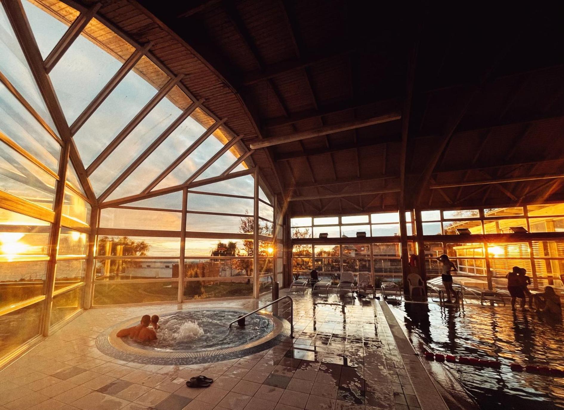 Hotel Marina Port Balatonkenese Dış mekan fotoğraf