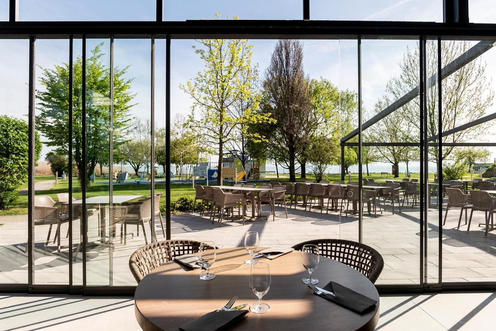 Hotel Marina Port Balatonkenese Dış mekan fotoğraf